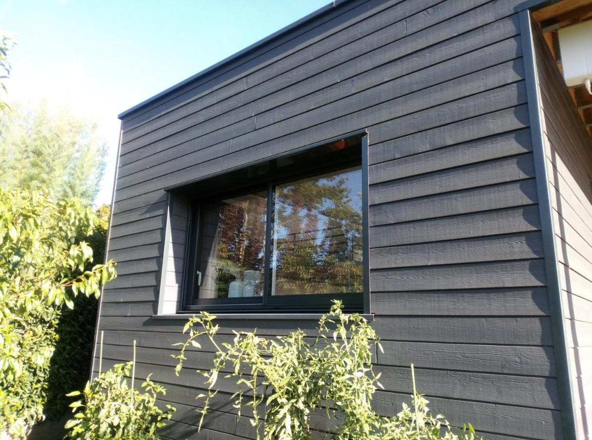 Meuble 1 Piece Entierement Equipe Sans Cloisons Separatives